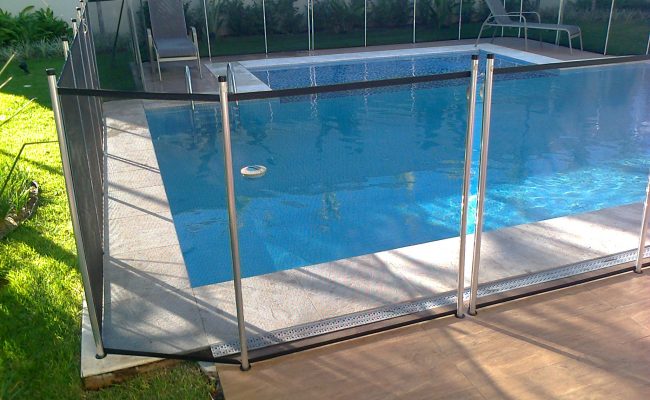 Protege Cercas para Piscina – cor preta